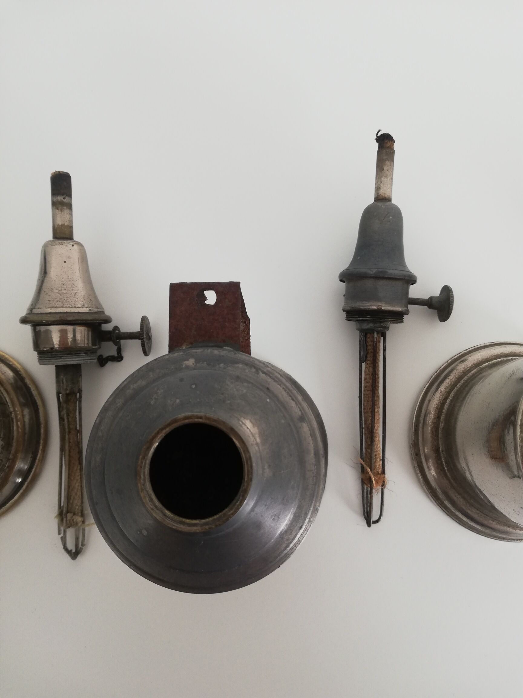 Gasoline lamp the swallow, pigeon 1900