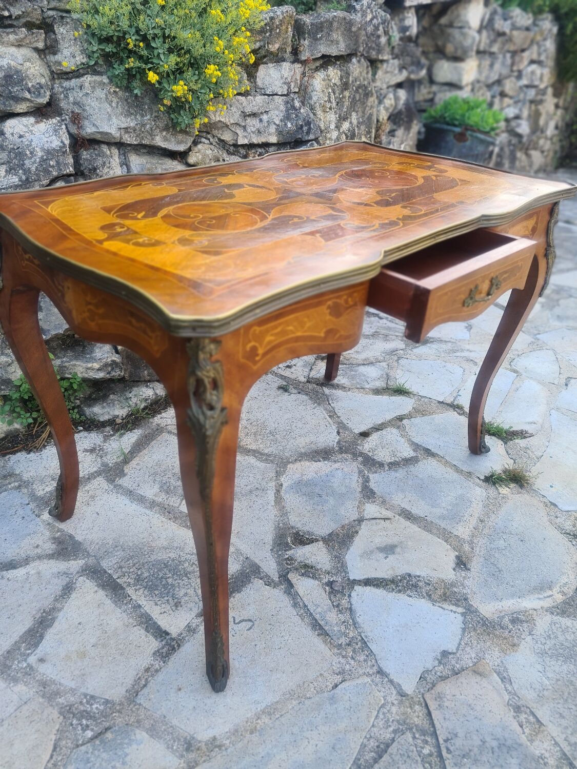Louis XV style flat desk in marquetry
