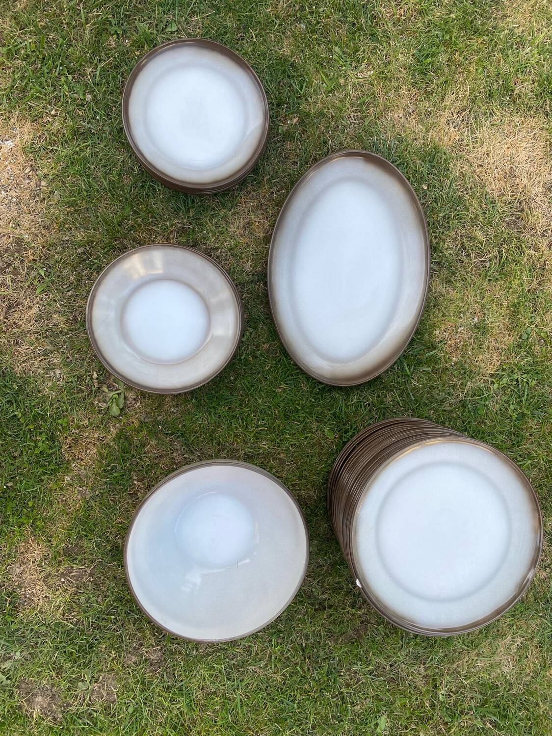 Set of salt dishes