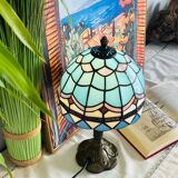 Vintage and Tiffany inspiration lamp | Coloured glass in blue & pastel pink