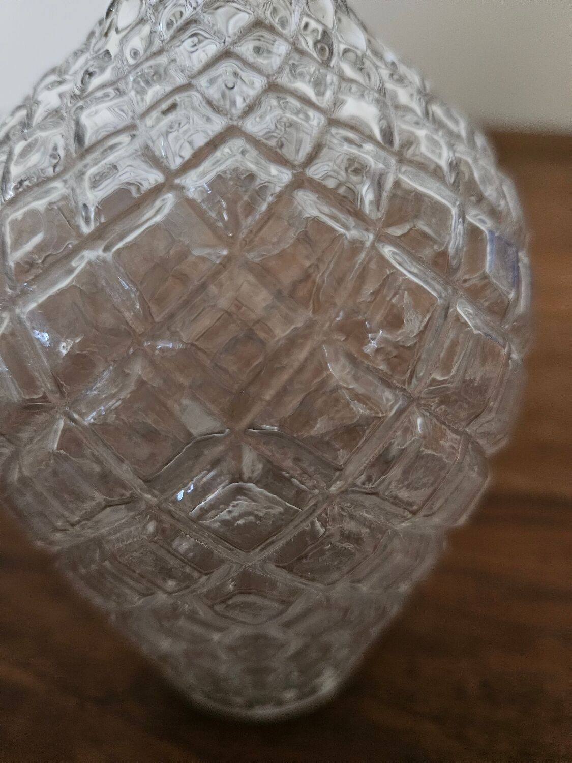 Carafe or soliflore in cut glass