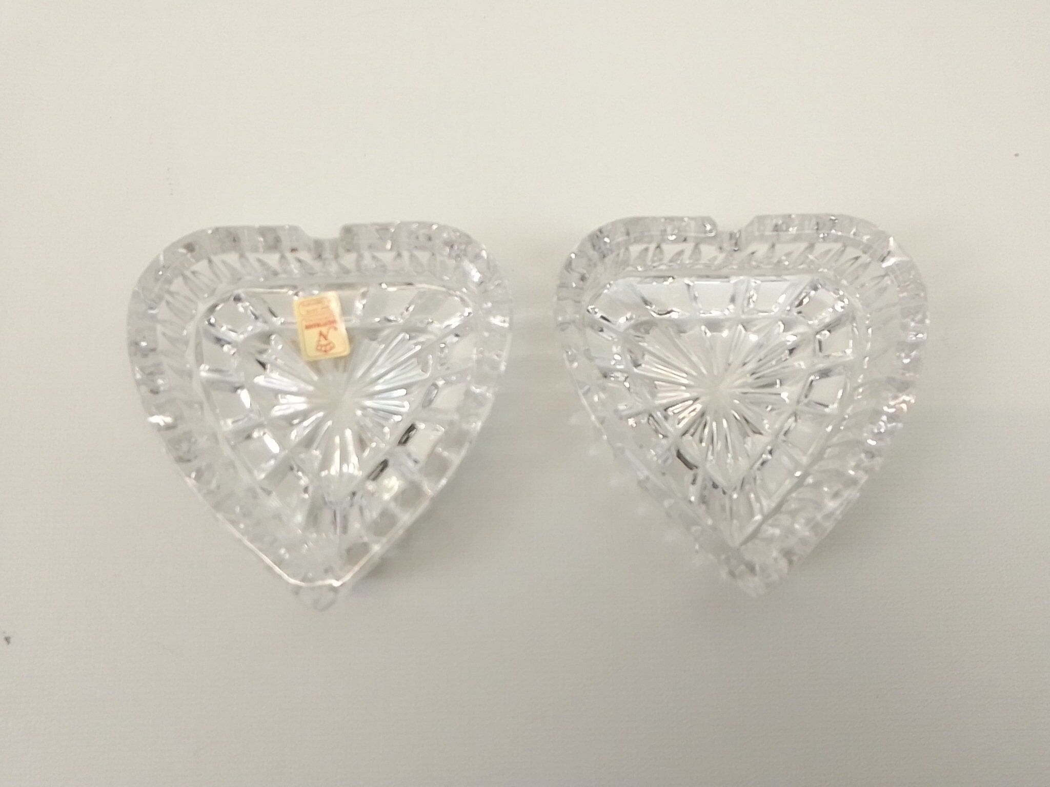 Lot of 2 crystal ashtrays transparent heart shape