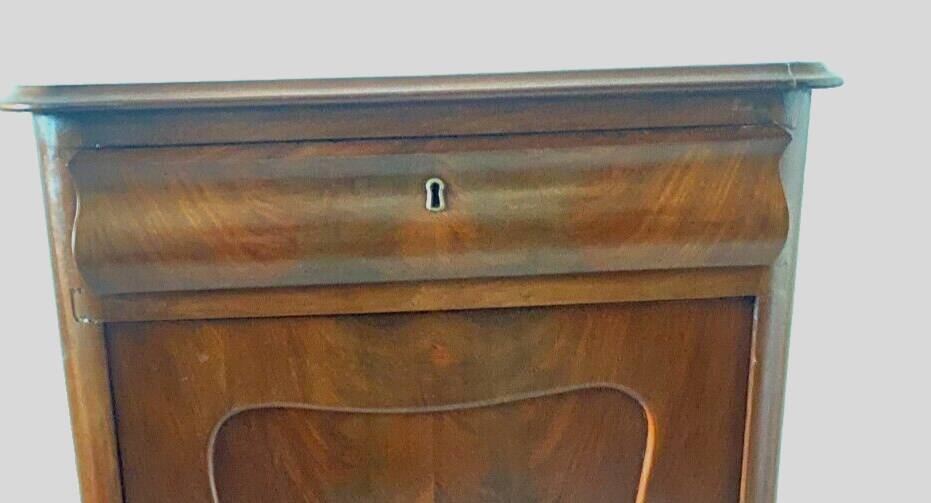 Louis Philippe jam maker in mahogany and 19th century veneer