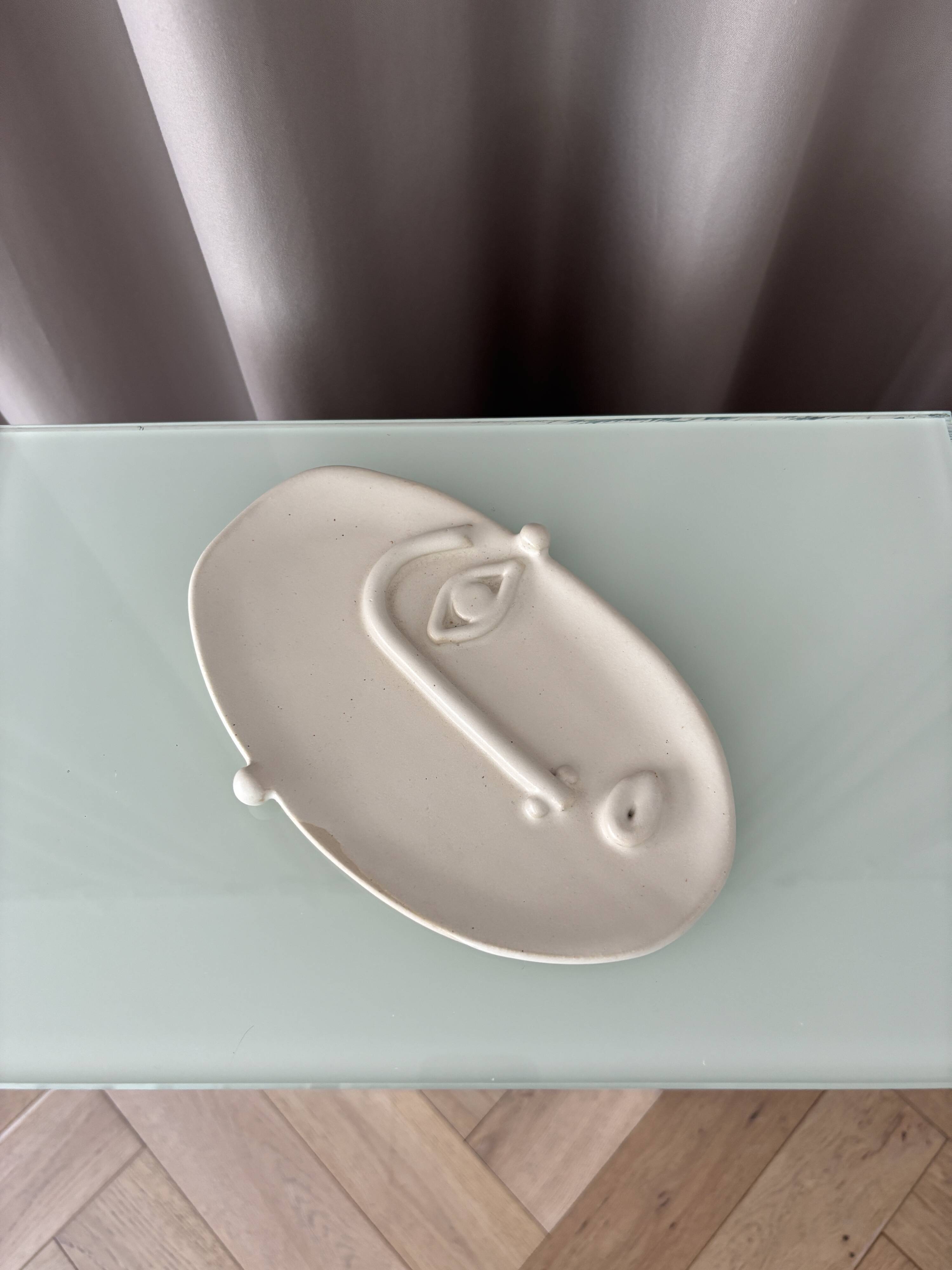 Contemporary Madriguera Workshop Face Tray | Handmade Stoneware Catchall |