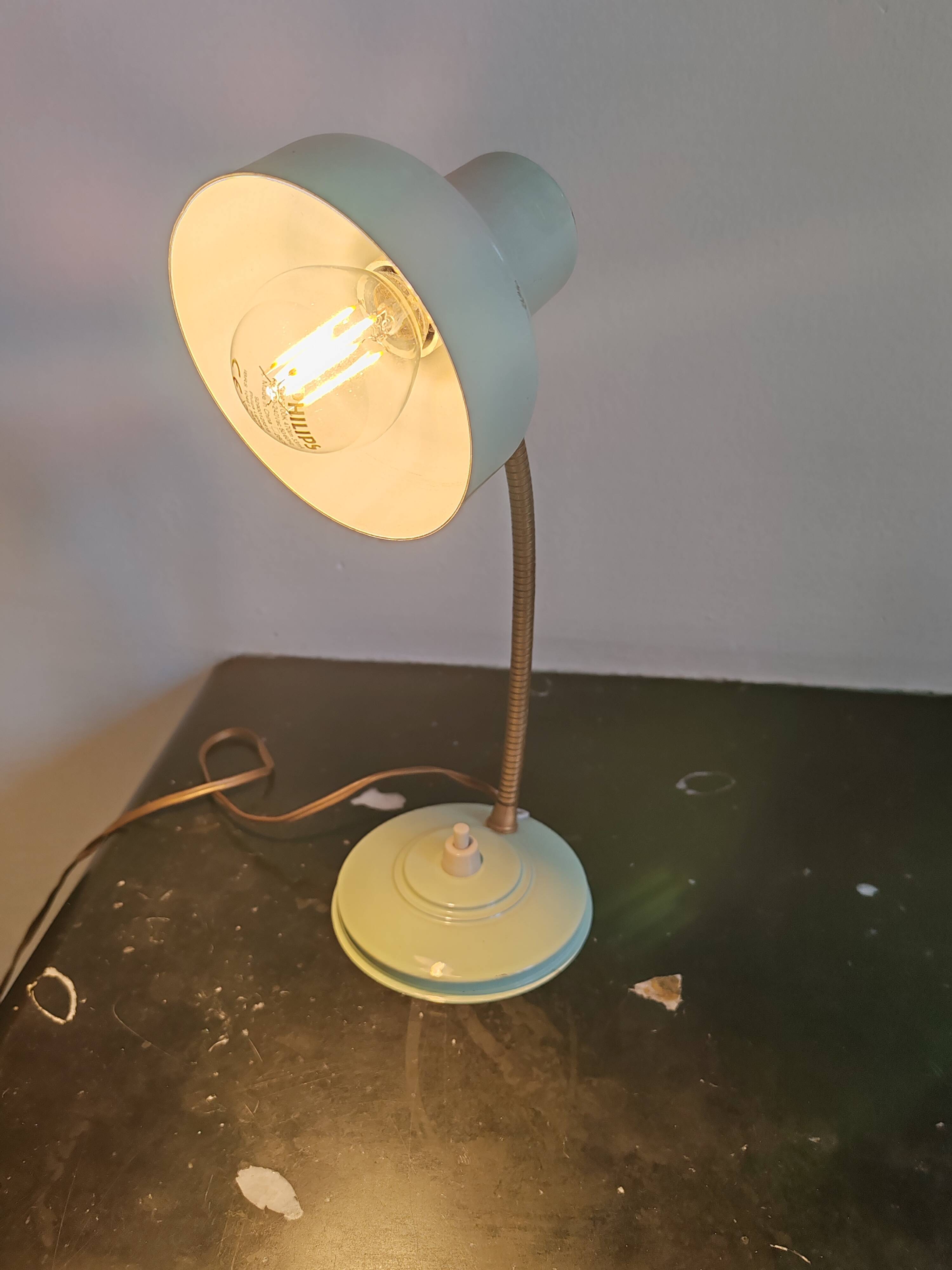 Adjustable vintage table lamp