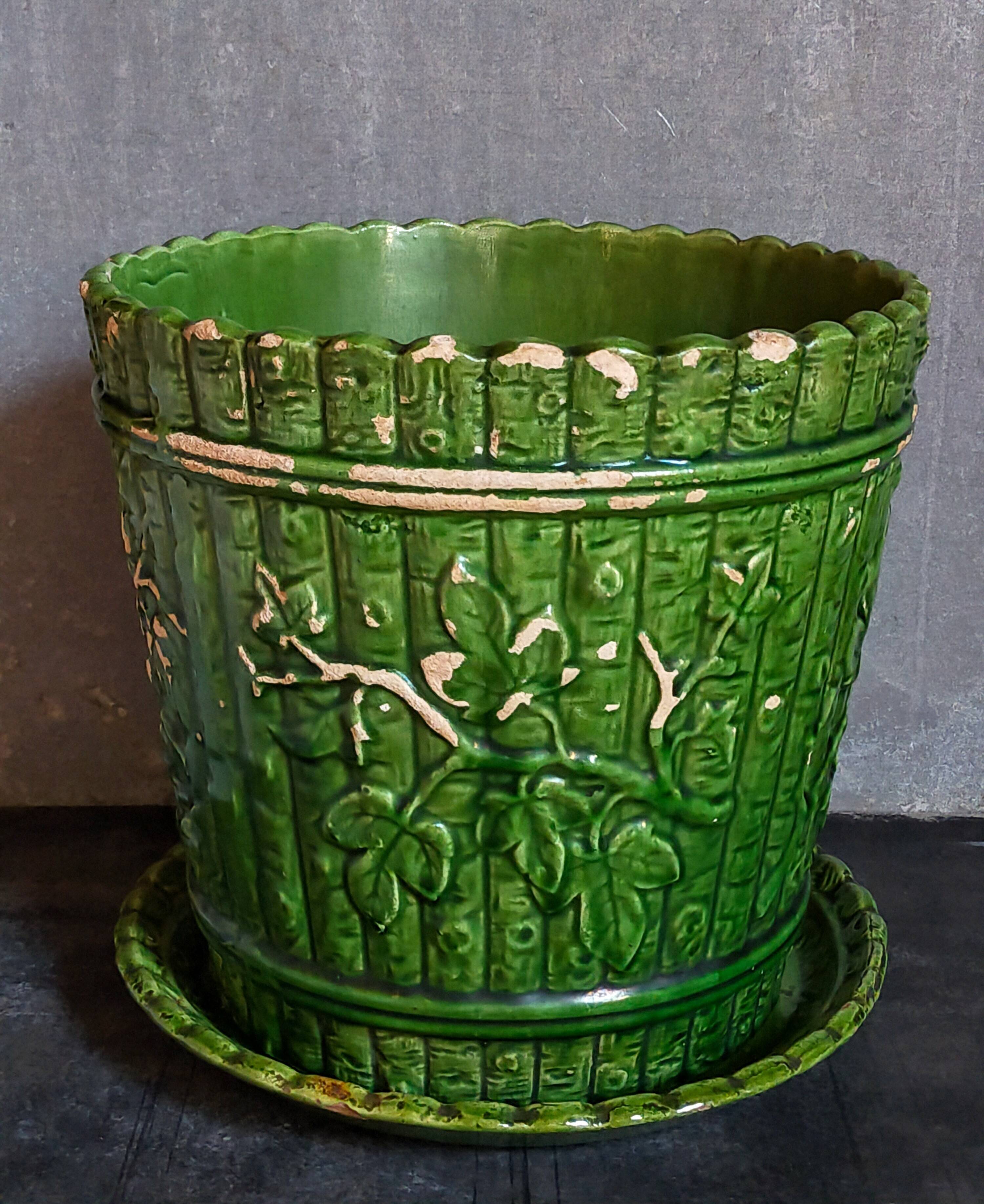 Flower pot and saucer in slip by G. De Bruyn 19th century