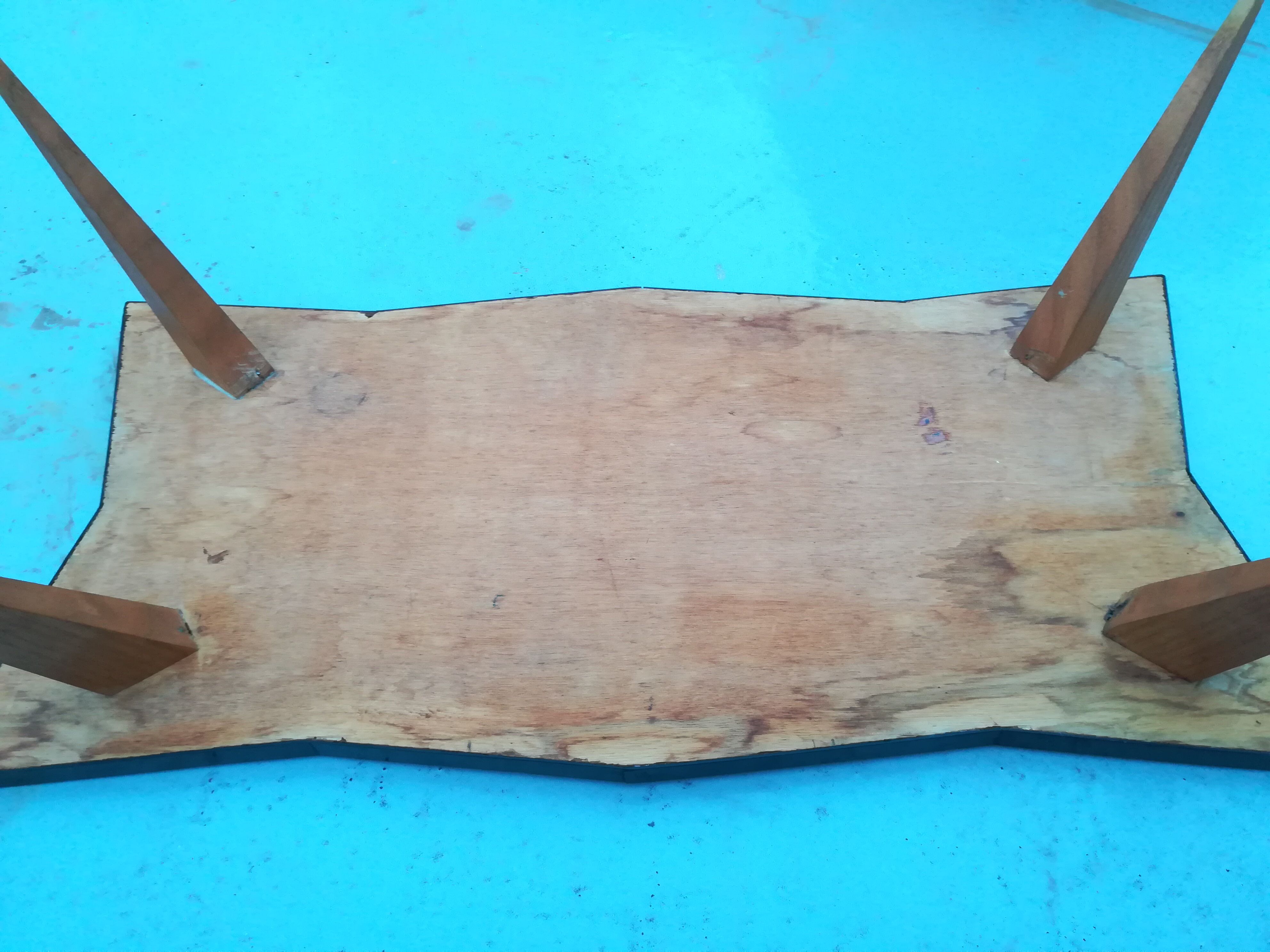 Meal platter in formica