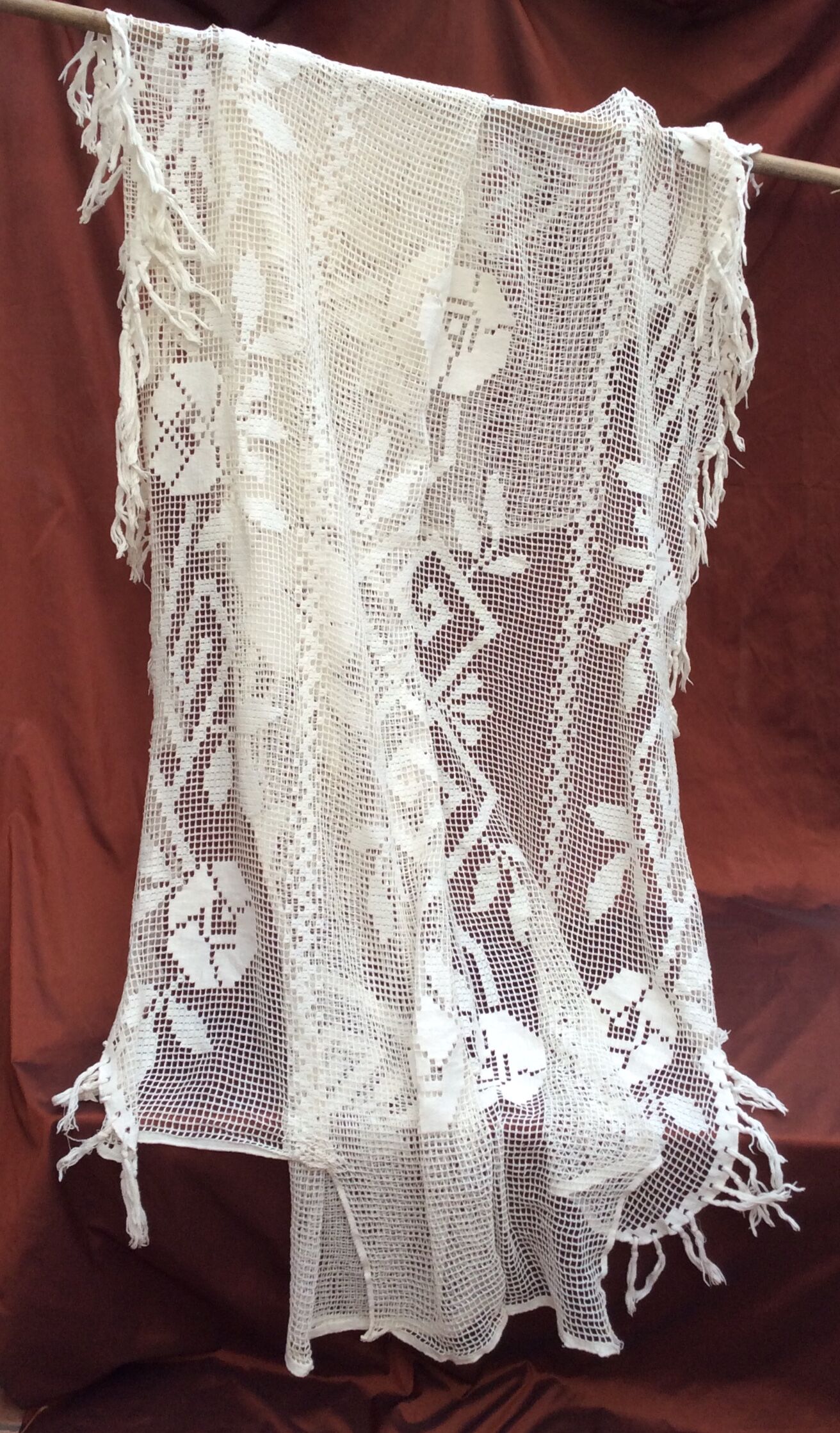 Hand embroidered bed cover with vintage crochet dimension: width -180cm- height -230cm-