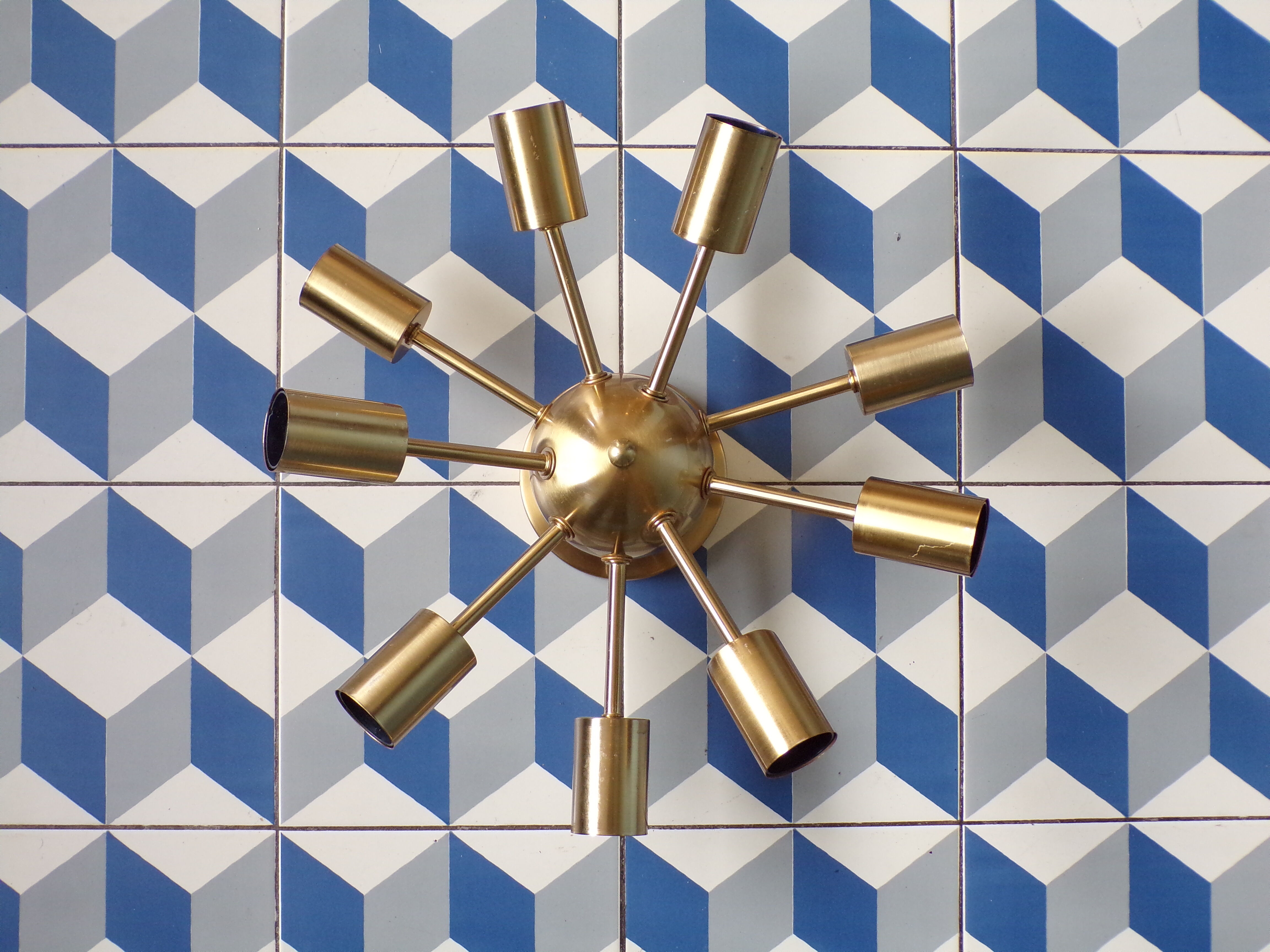 Sputnik ceiling lamp