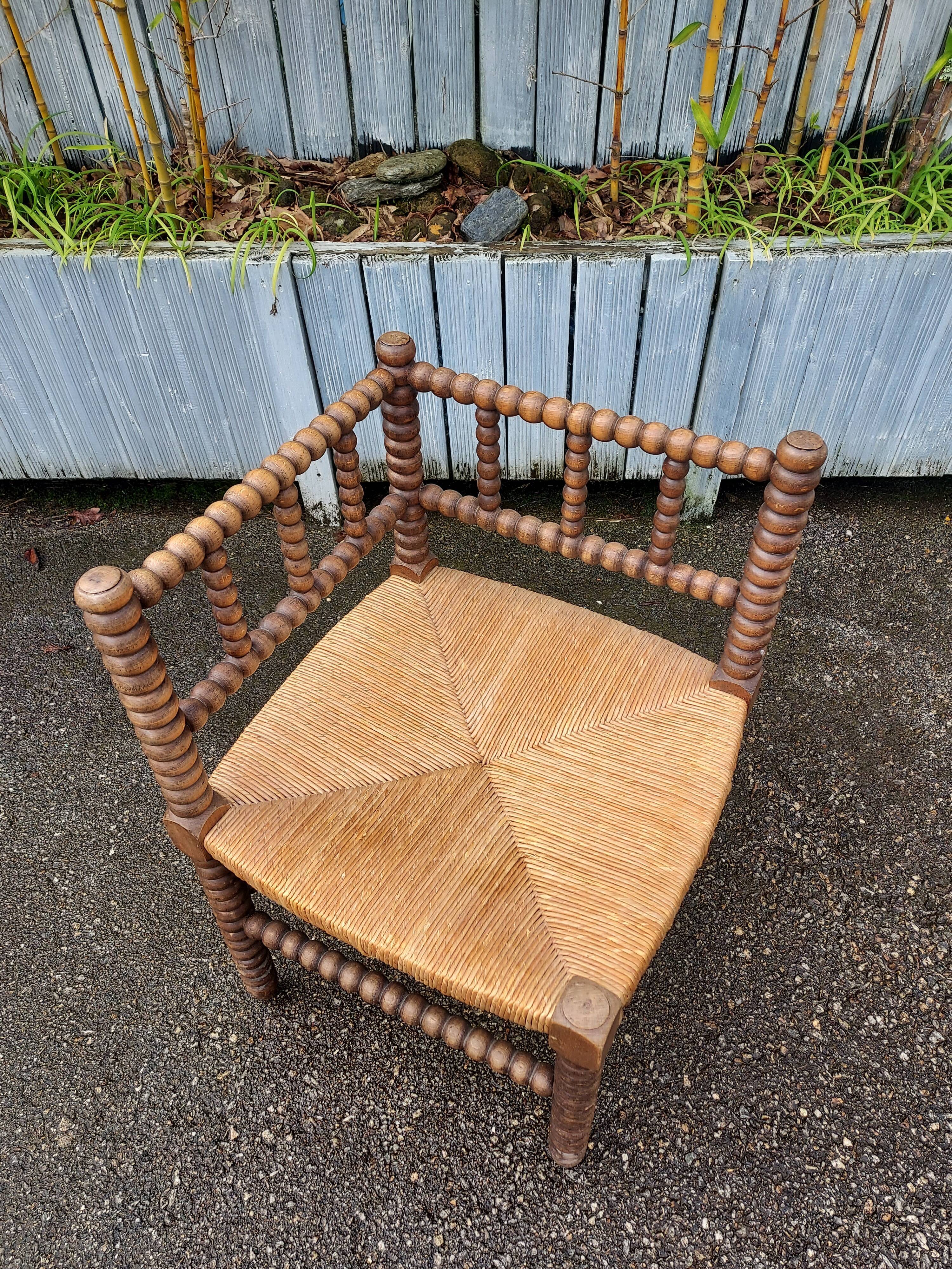 Paillé corner chair