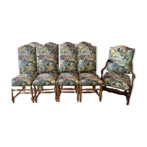 8 chaises et 1 fauteuil - main