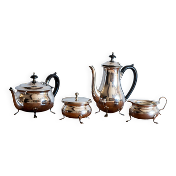 English Yeoman Plate silver plated tea and coffee service probably 1950s