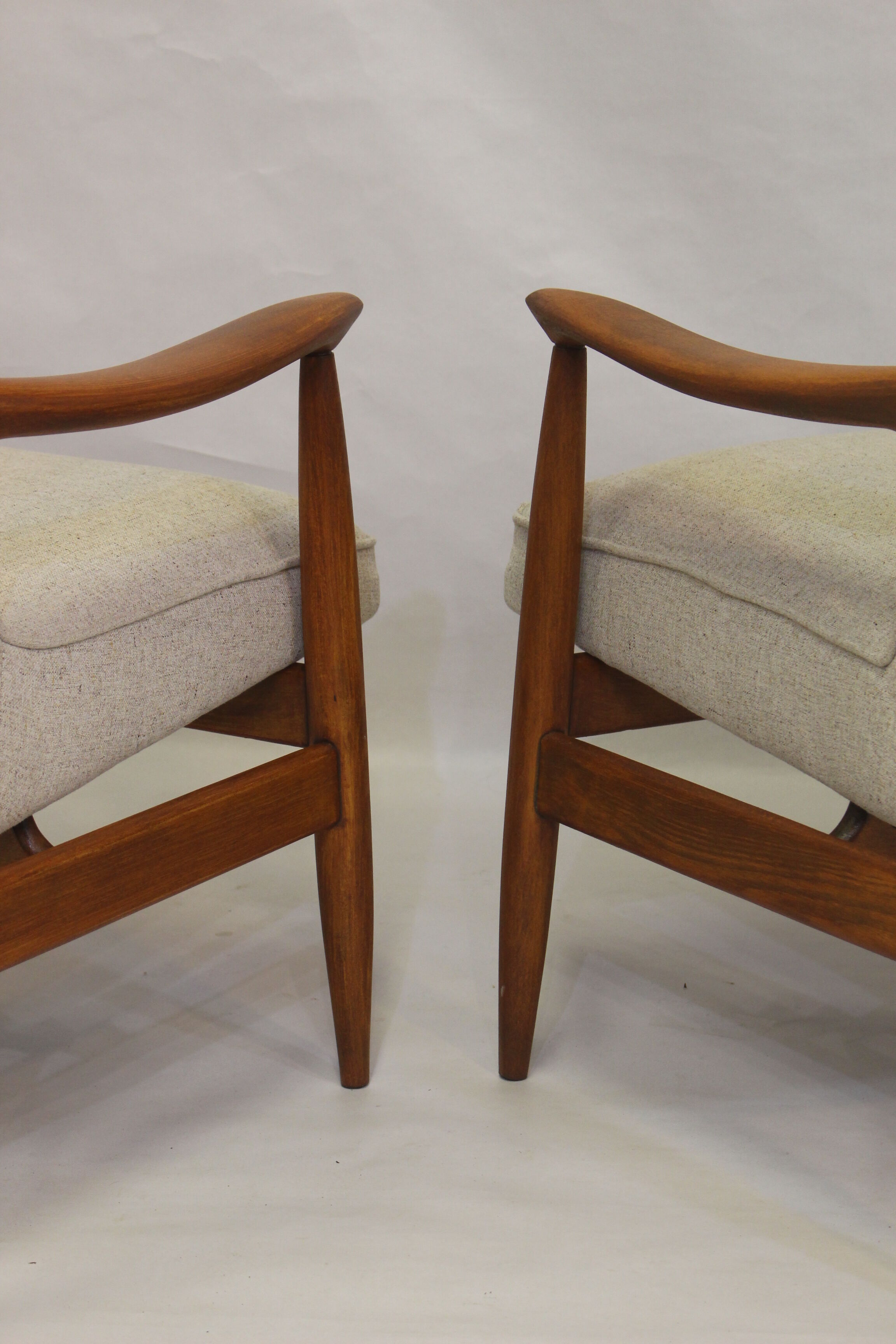 Pair of chairs GFM-87 Juliusz Kedziorek 1960.