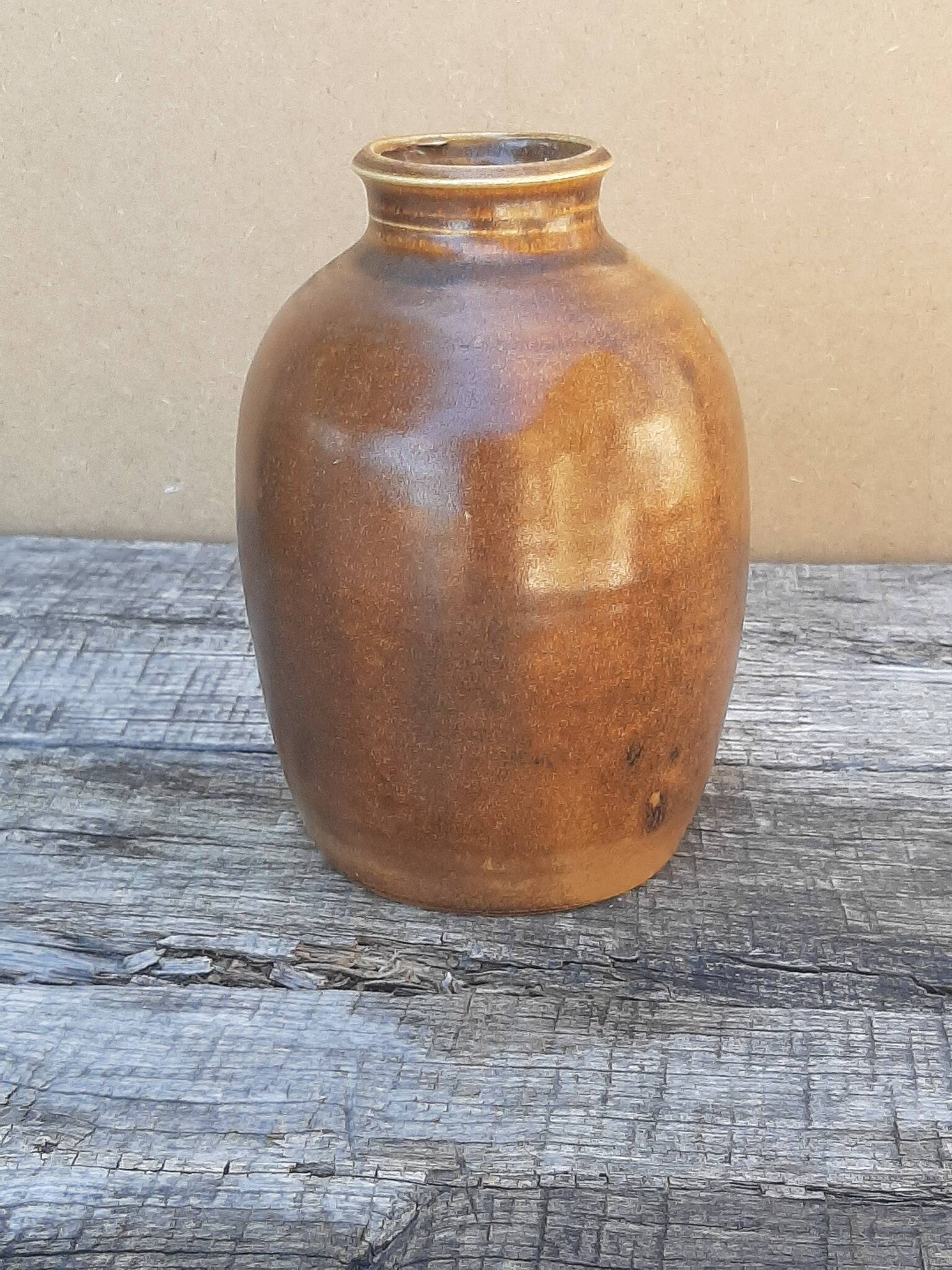 Brown vase signed Barotte