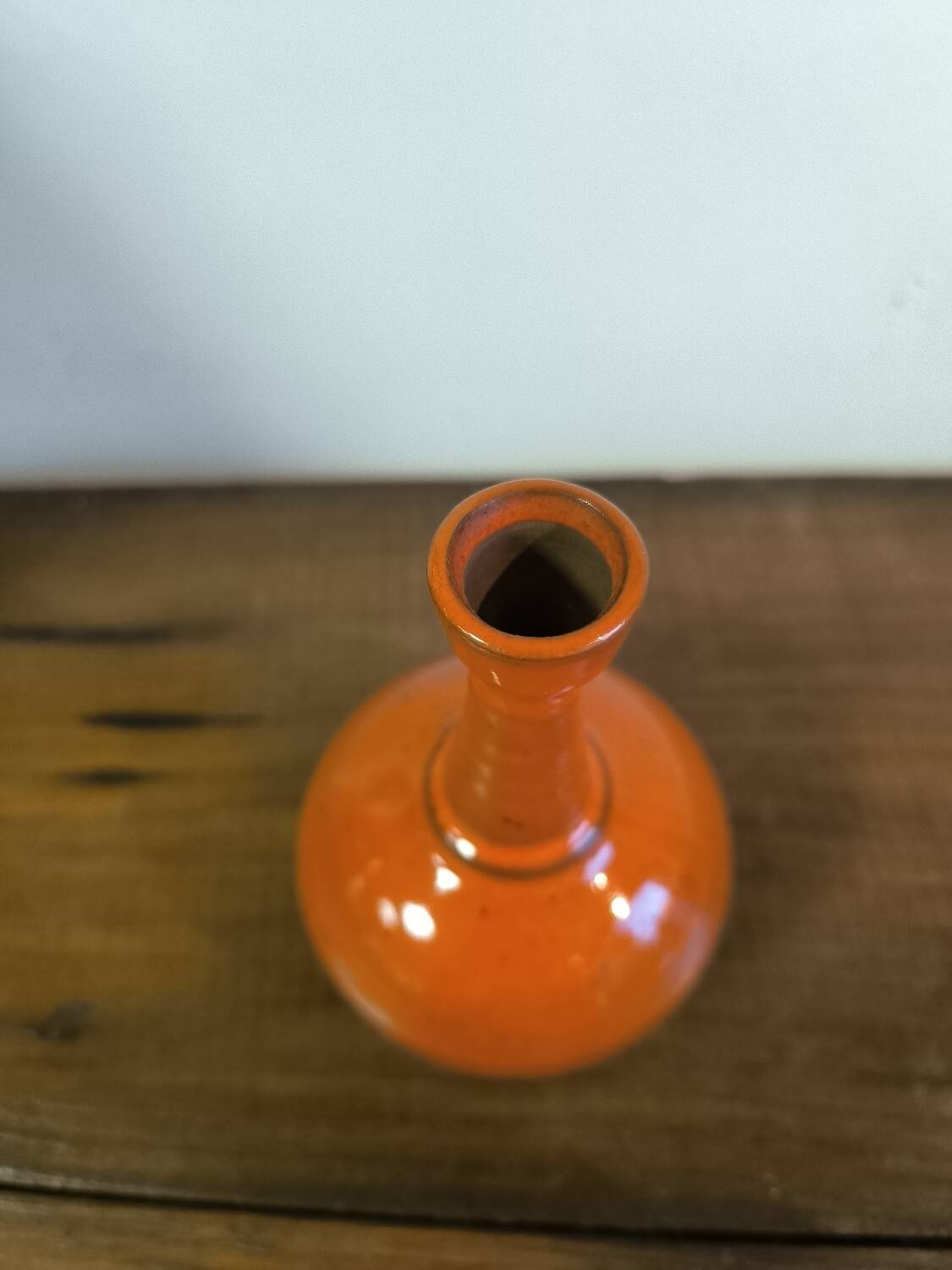 Orange ceramic soliflore