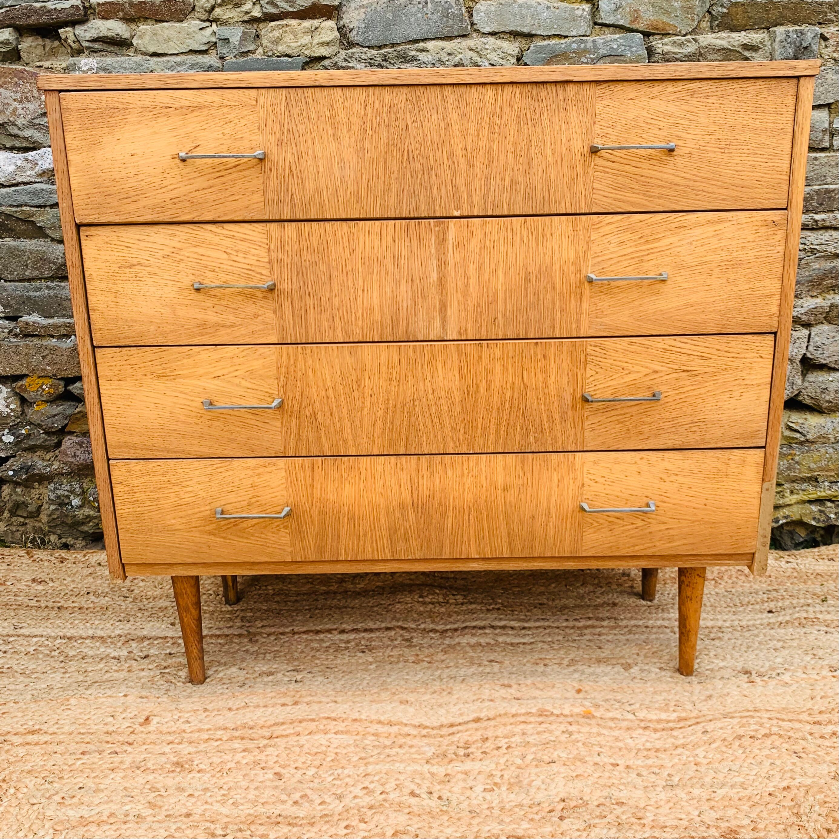 Vintage chest of drawers 4 drawers