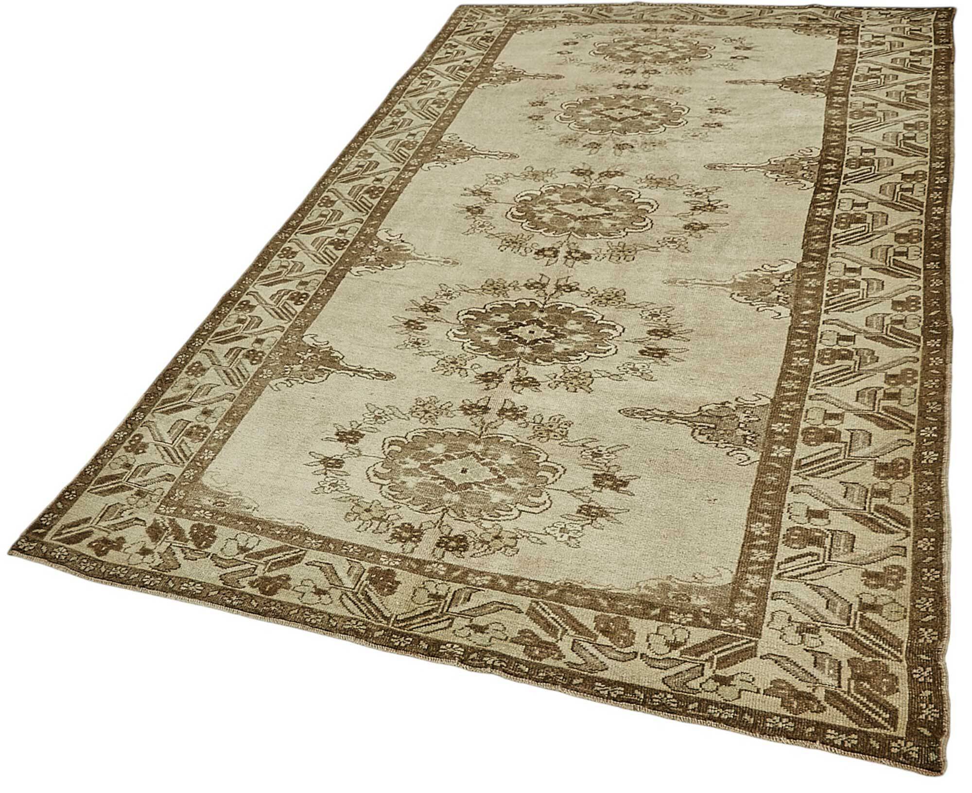 Turkish Vintage Anatolian Rug 161 cm x 295 cm