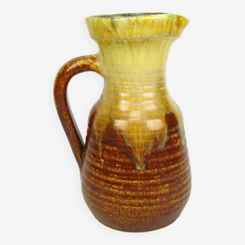 Accolay Pitcher