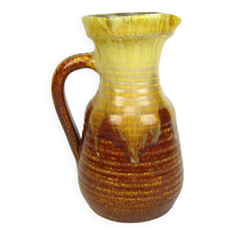 Accolay Pitcher