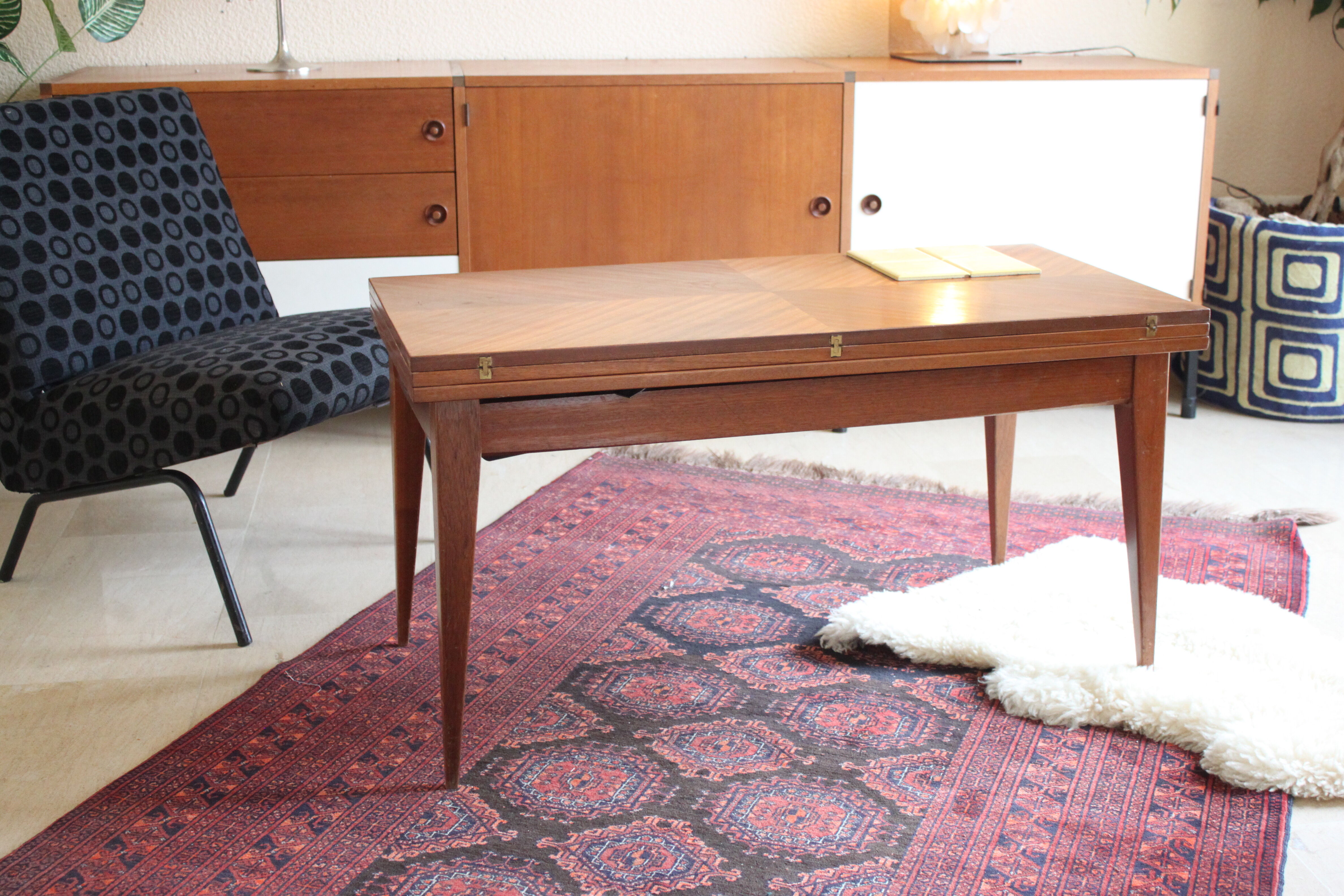 vintage coffee table with up and down system, dining table up to 10 people