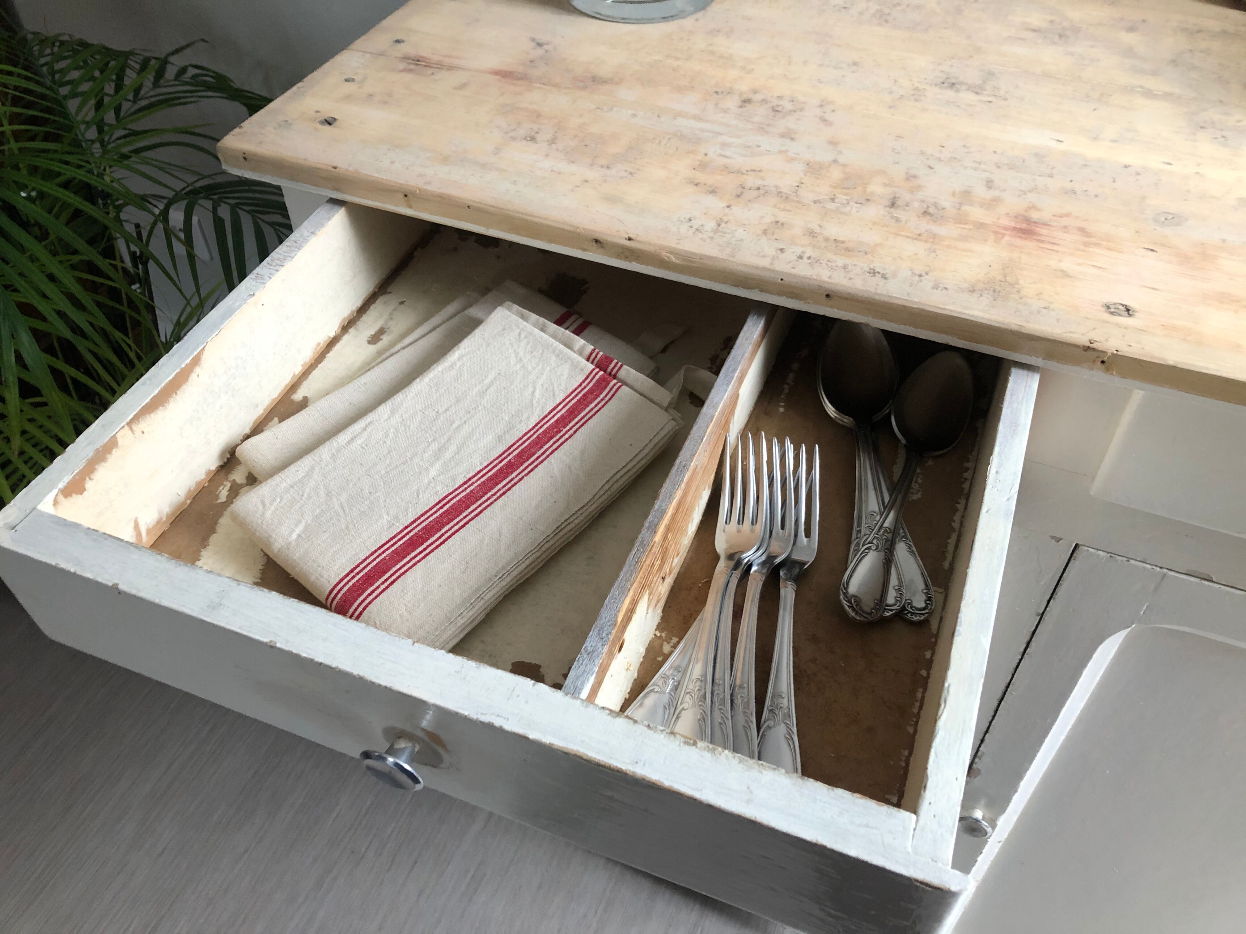 Parisian buffet patinated