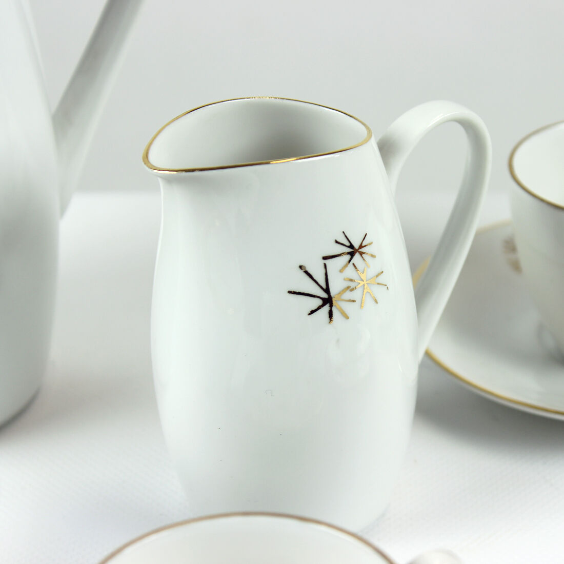 Service à thé Bohême en porcelaine et or, Tchécoslovaquie 1950s