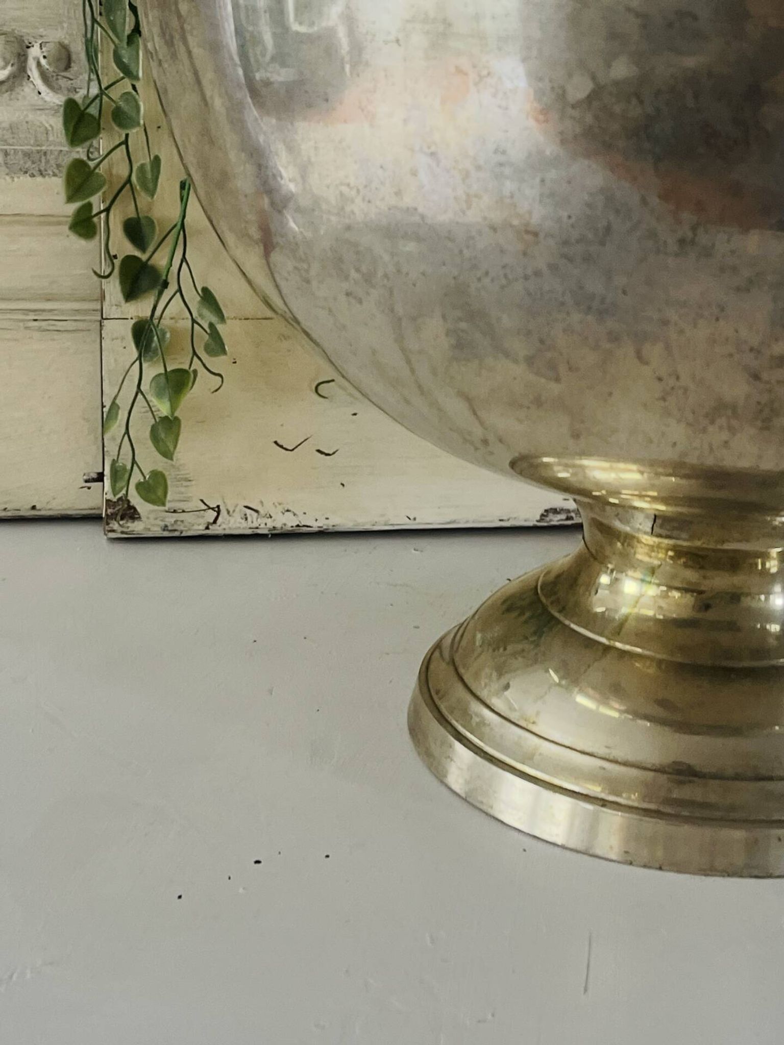Champagne bucket Silver Plated vasque on Pedestal,