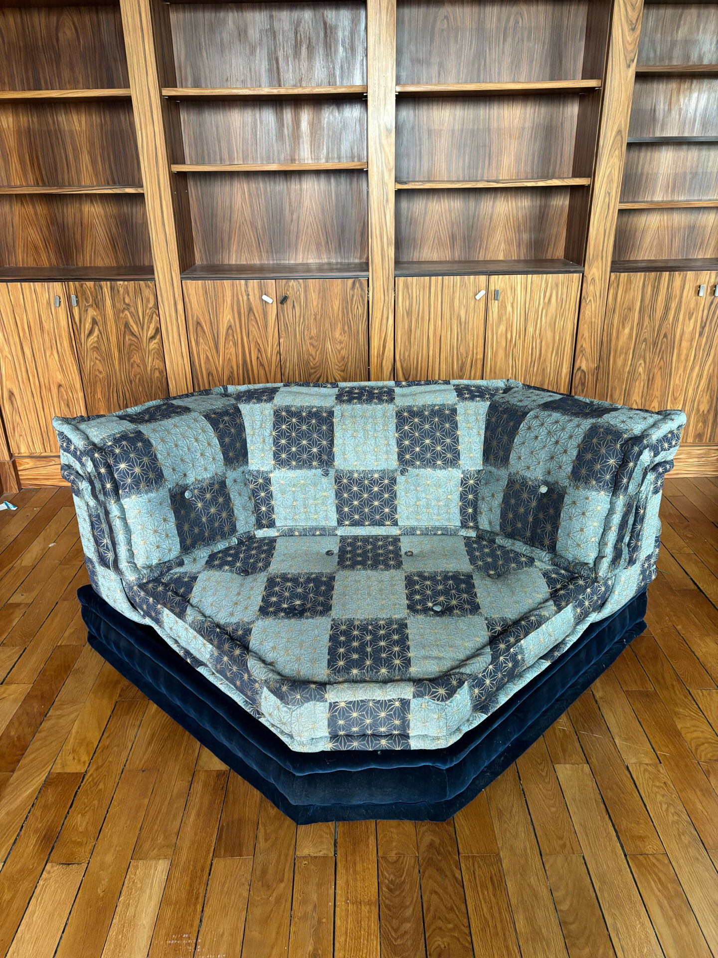 1 corner armchair Mah Jong, Gaku collection, Kenzo Takada