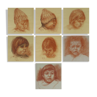 7 portraits vintage d'enfants crayon sanguin sur papier Italie années 1980 PB