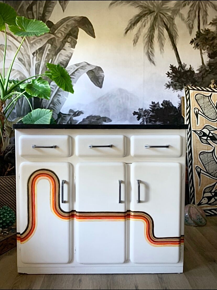 Buffet Mado vintage bottom rainbow