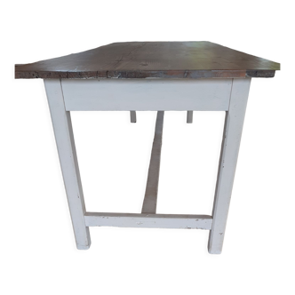 Farmhouse table