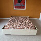 Double bed Series Ozoo, designed by Marc Berthier, white fibreglass, 70s.