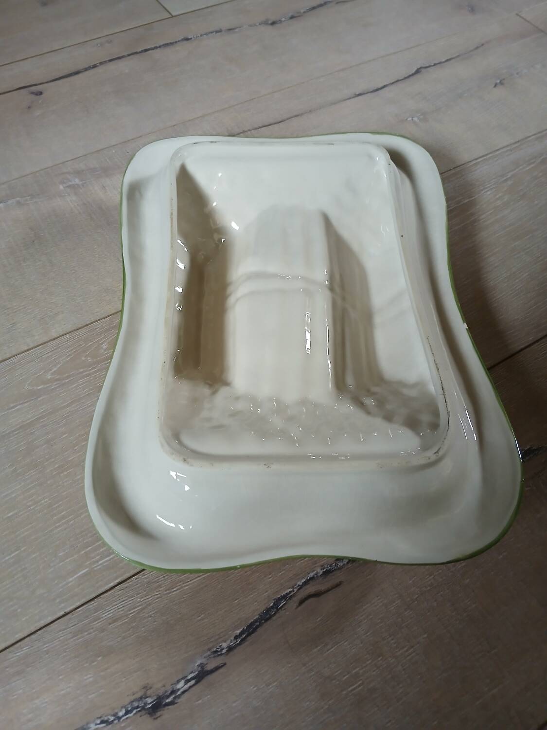 Large antique Barbotine/asparagus platter