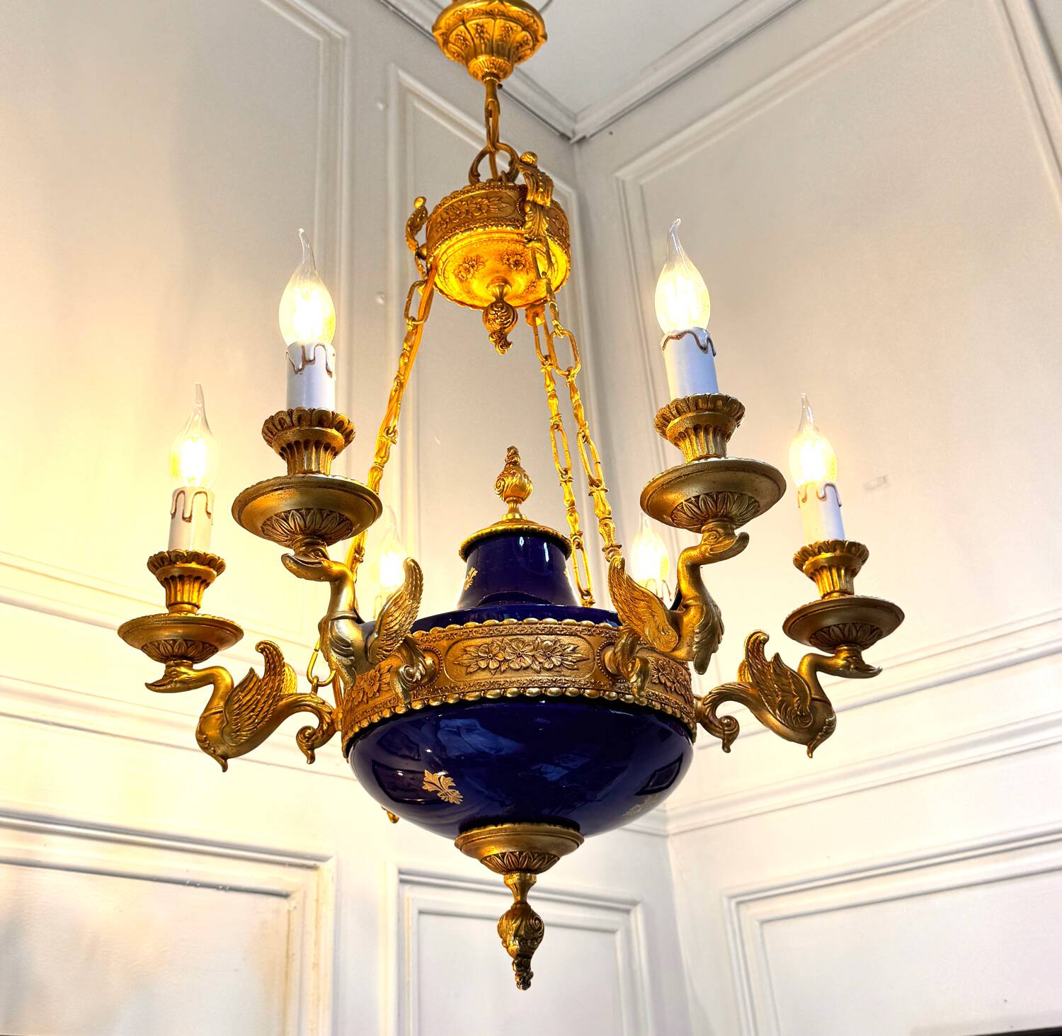 Lustre style Empire