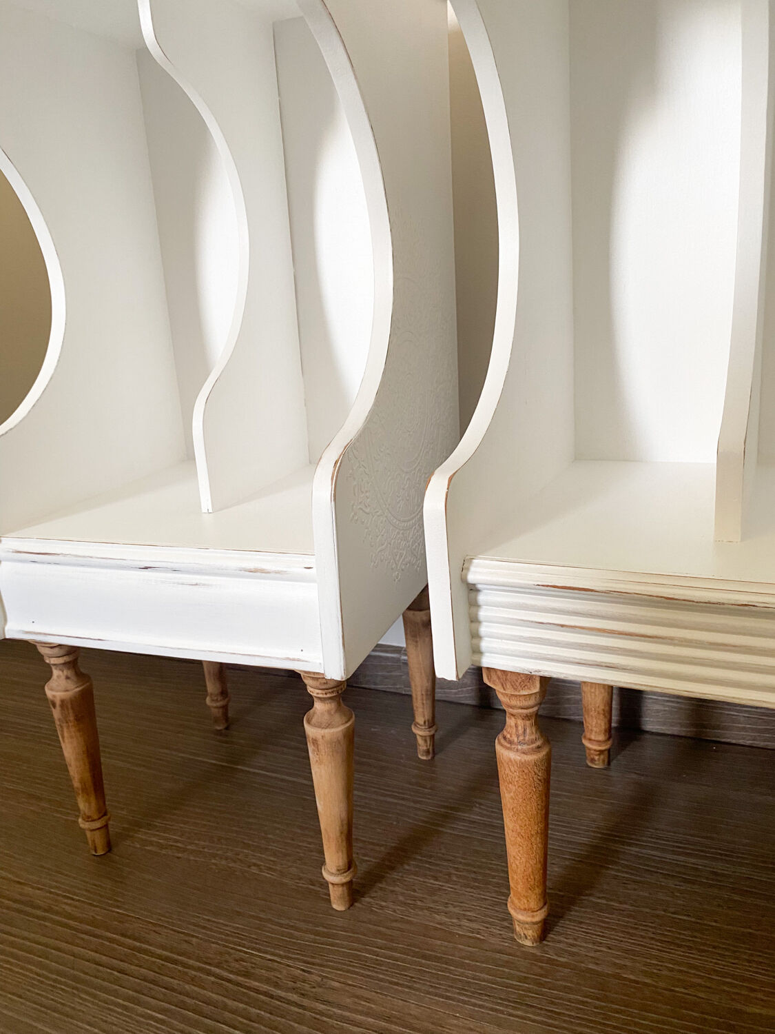 Set of 2 bedside tables