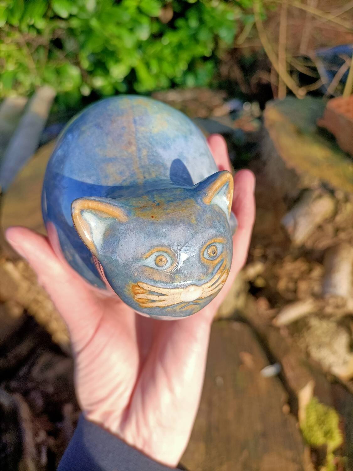 Ceramic cat