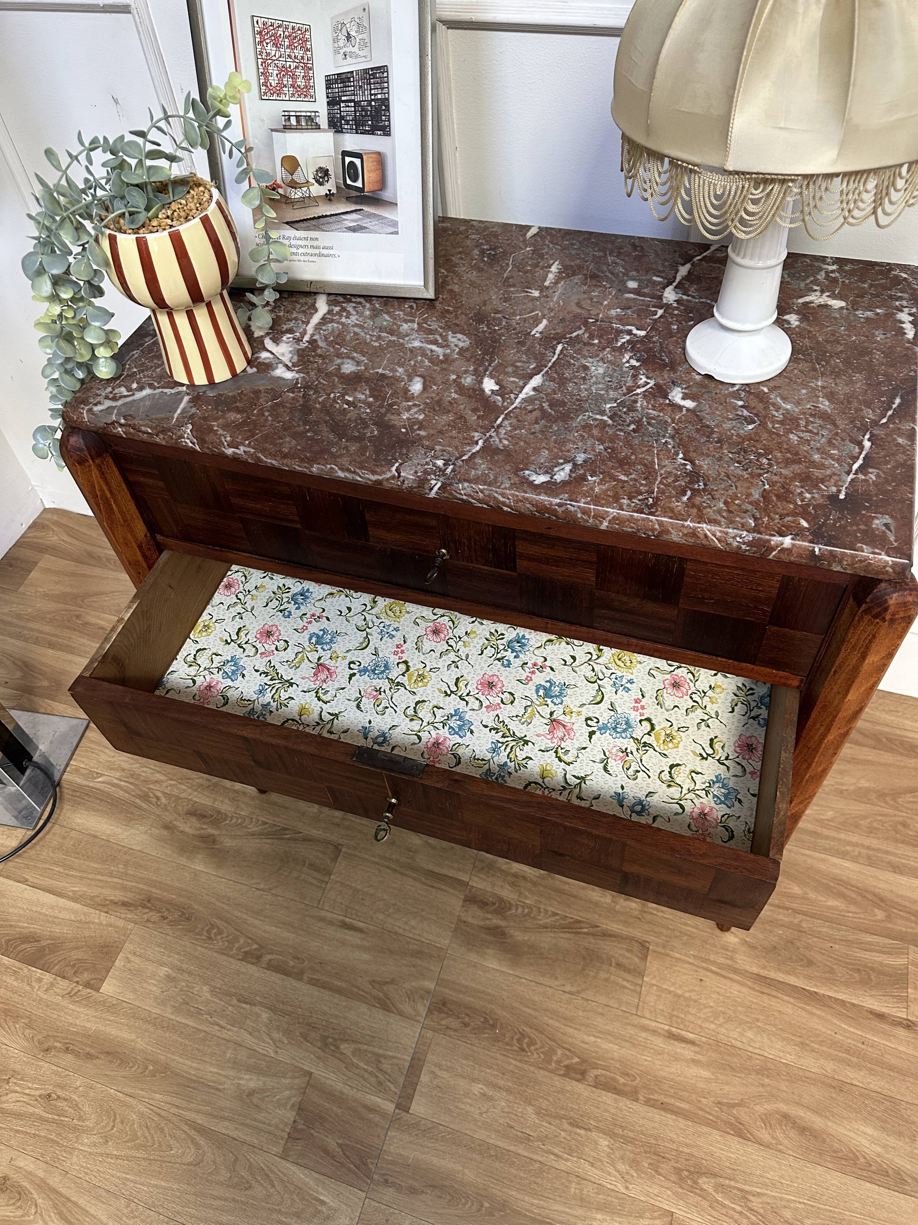 Commode vintage plateau marbre rouge