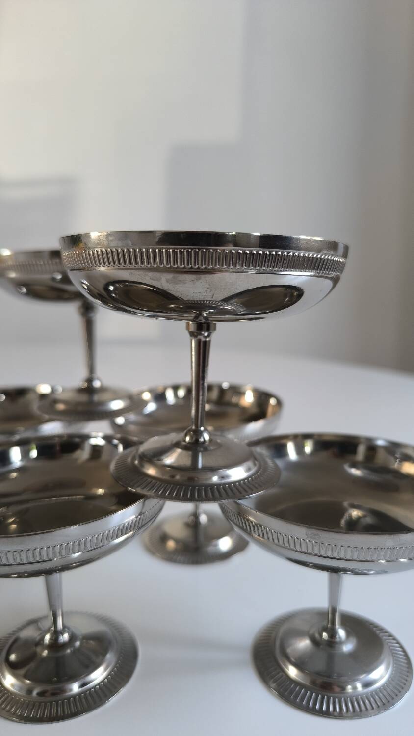 Set de 6 coupes a glace en métal chromé