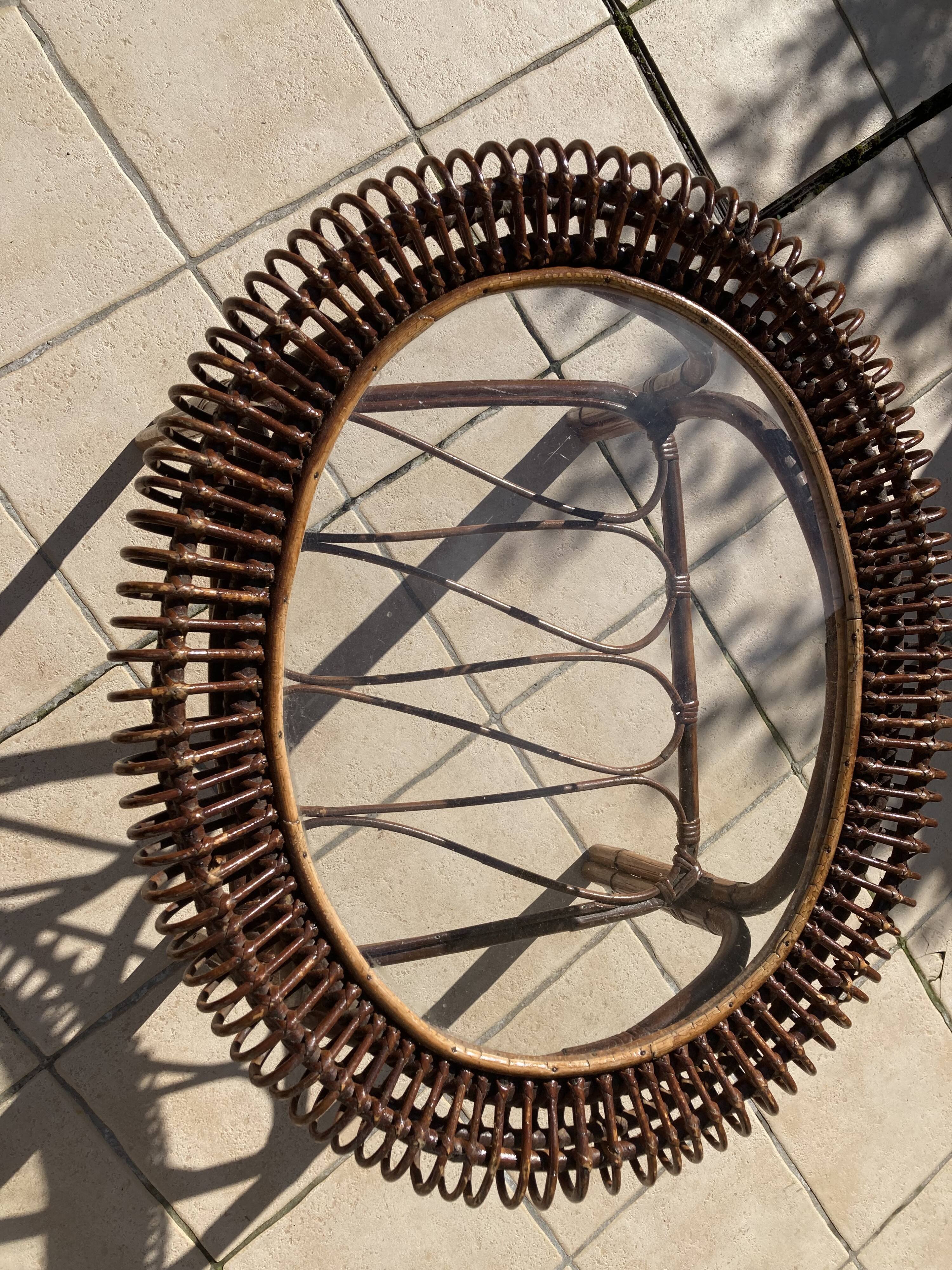 Rattan coffee table and glass in excellent condition