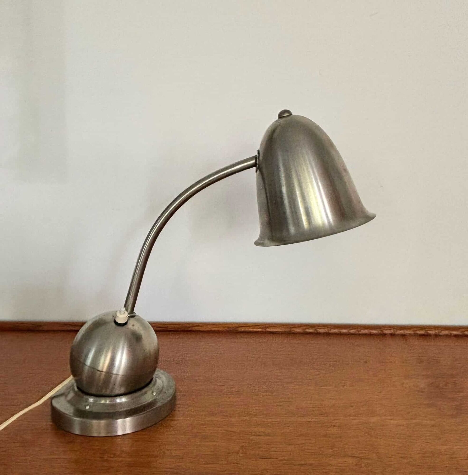 'The Tumbler', art deco desk lamp, W.H. Gispen for Daalderop, ca.1928
