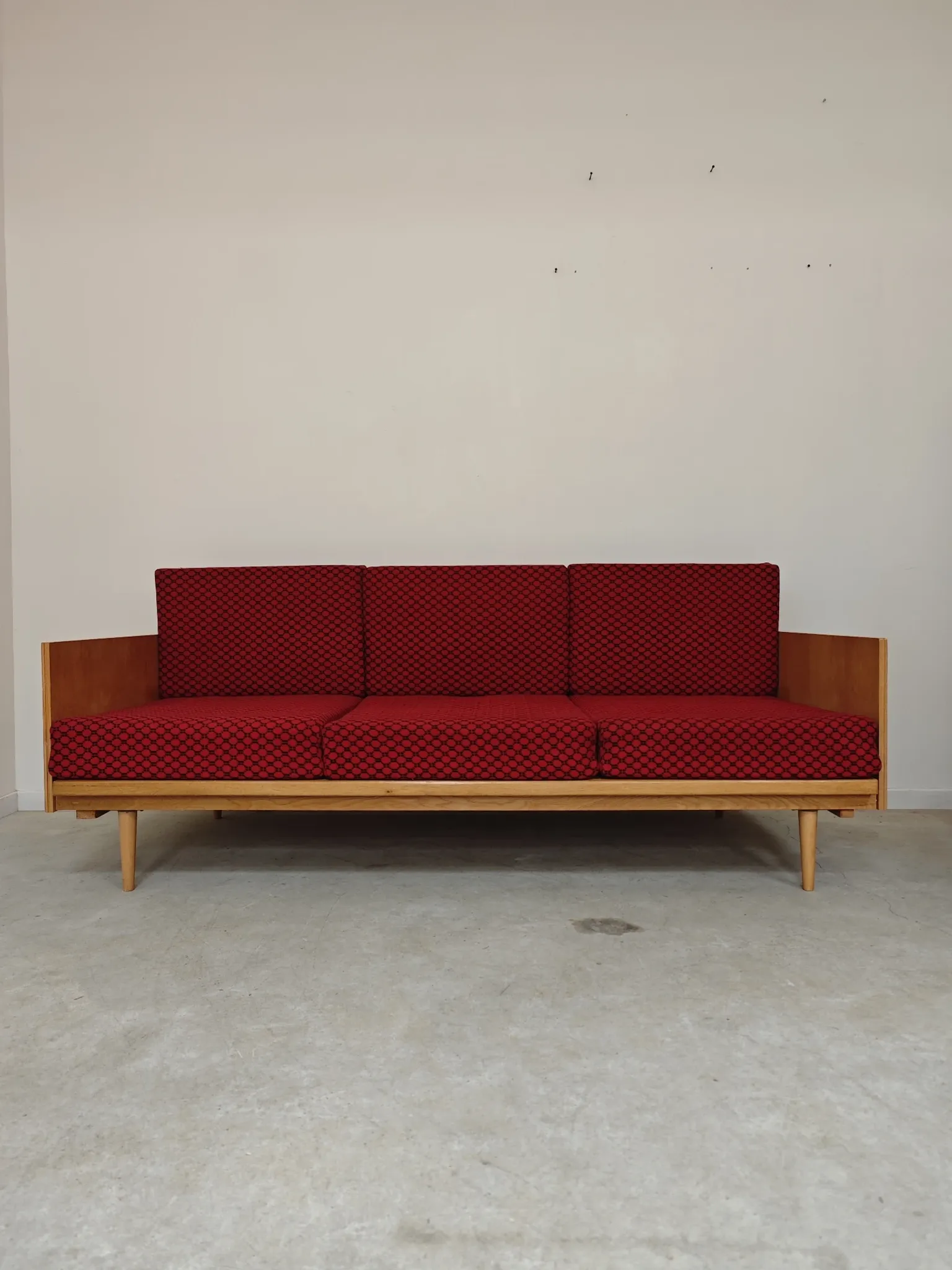 Folding bench Daybed sofa red and black fabric Libena Ex Teh