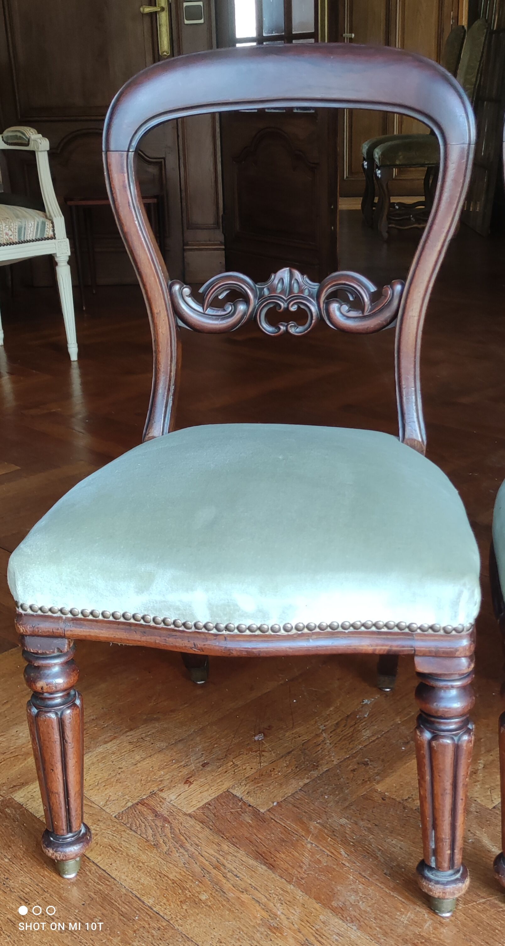 Series of 3 mahogany chairs 19th century