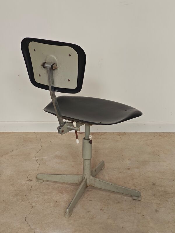 Chaise réglable industrielle réglablemétal Tchécoslovaquie 1960