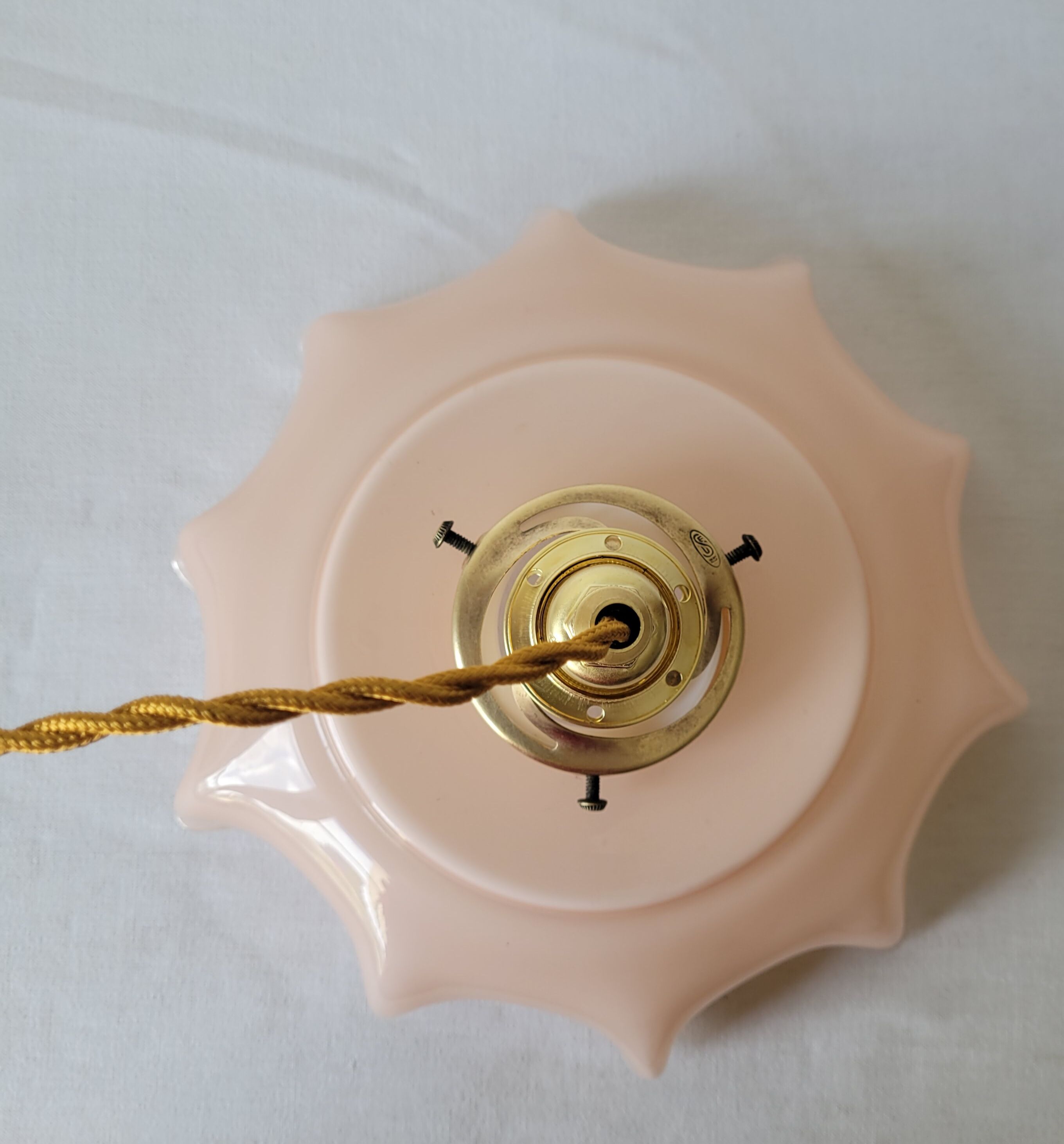 Suspension en opaline rose