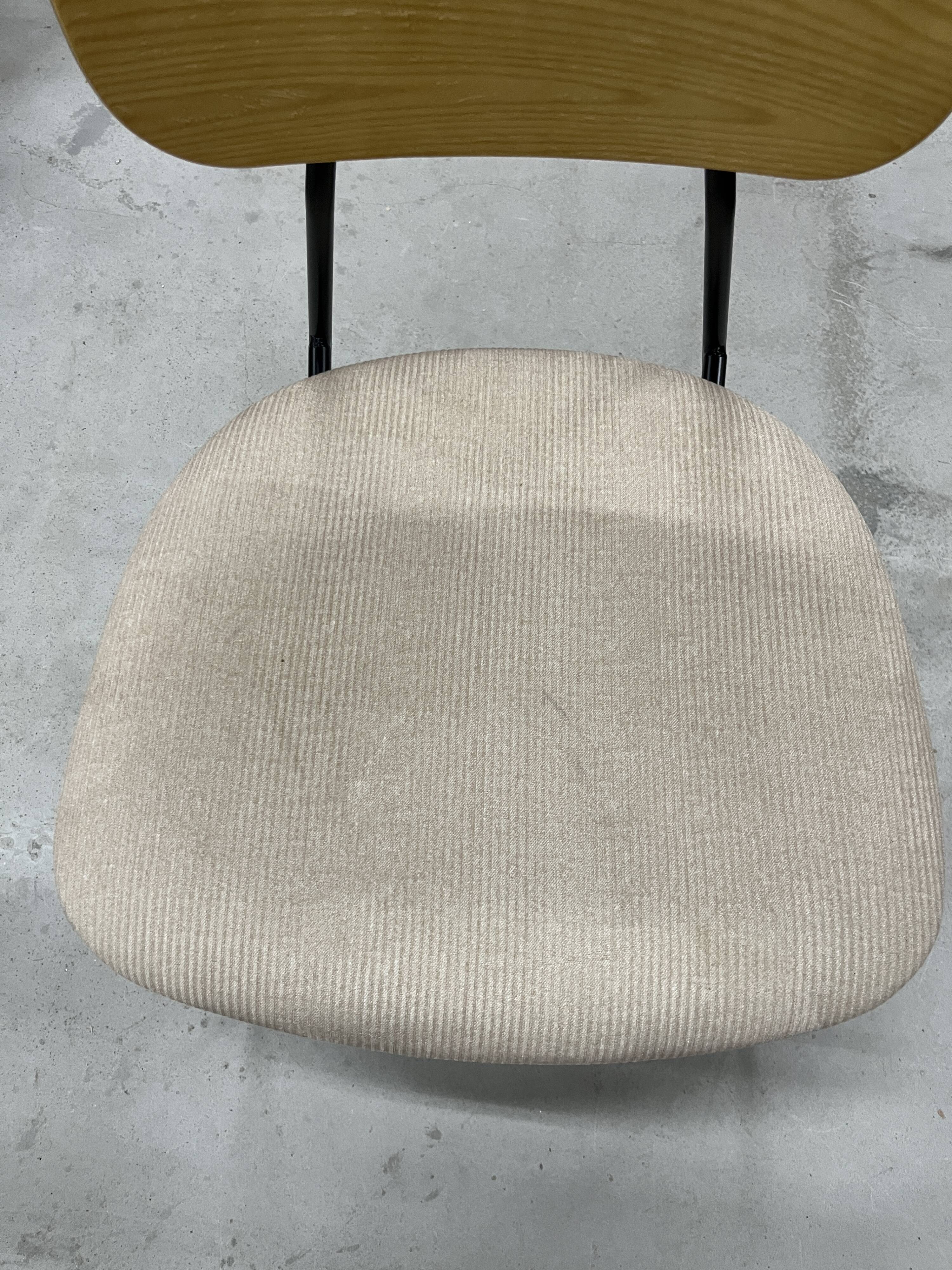 Destock chaise Eero NV Gallery