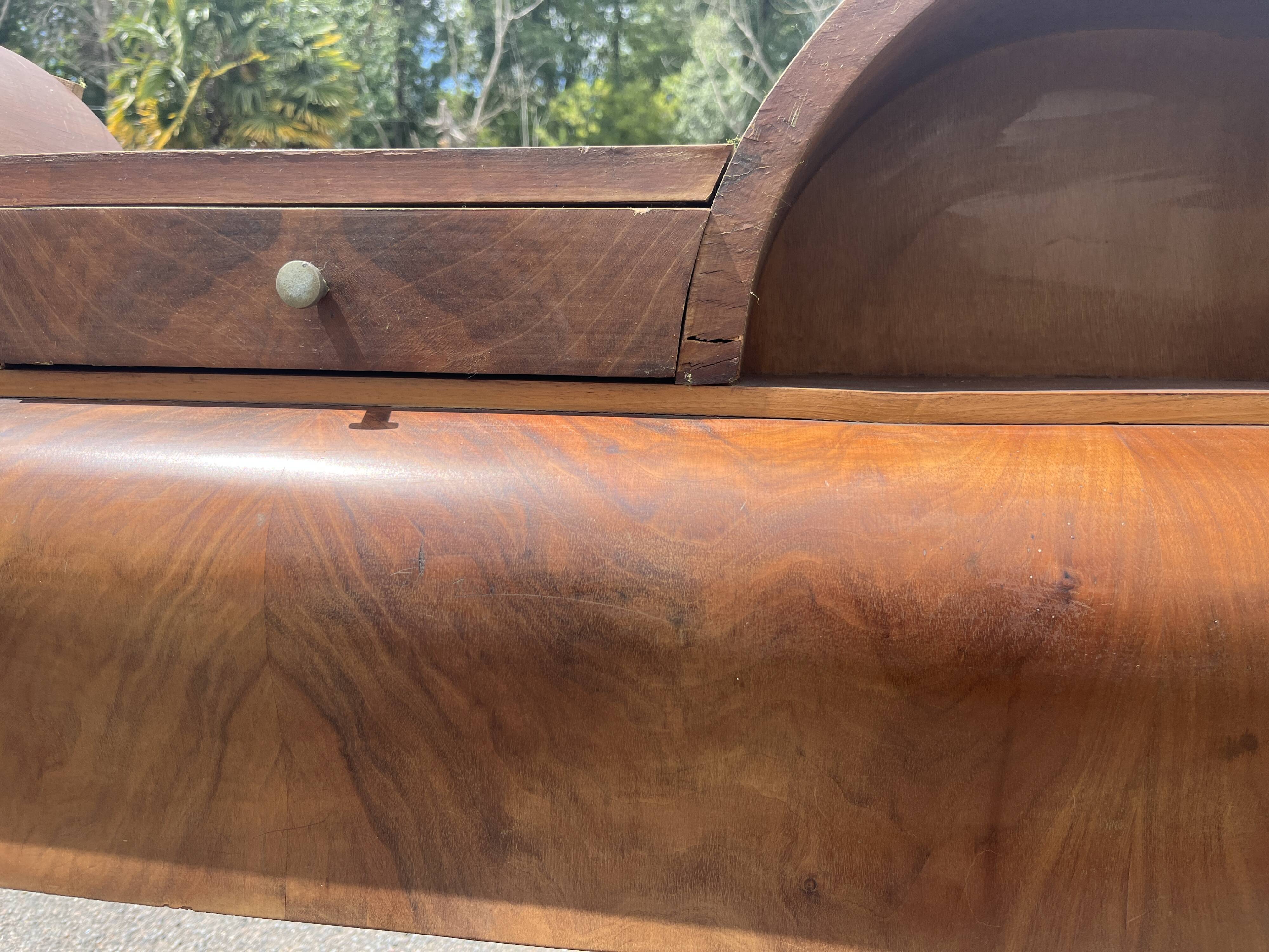 Art Deco Console Headboard in Walnut Veneer – 1930s