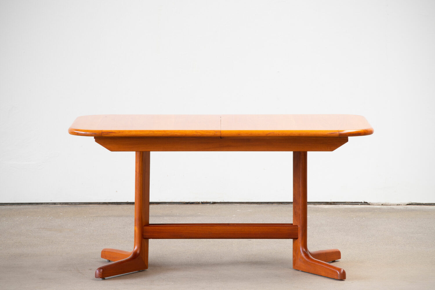 Scandinavian table in teak 1960