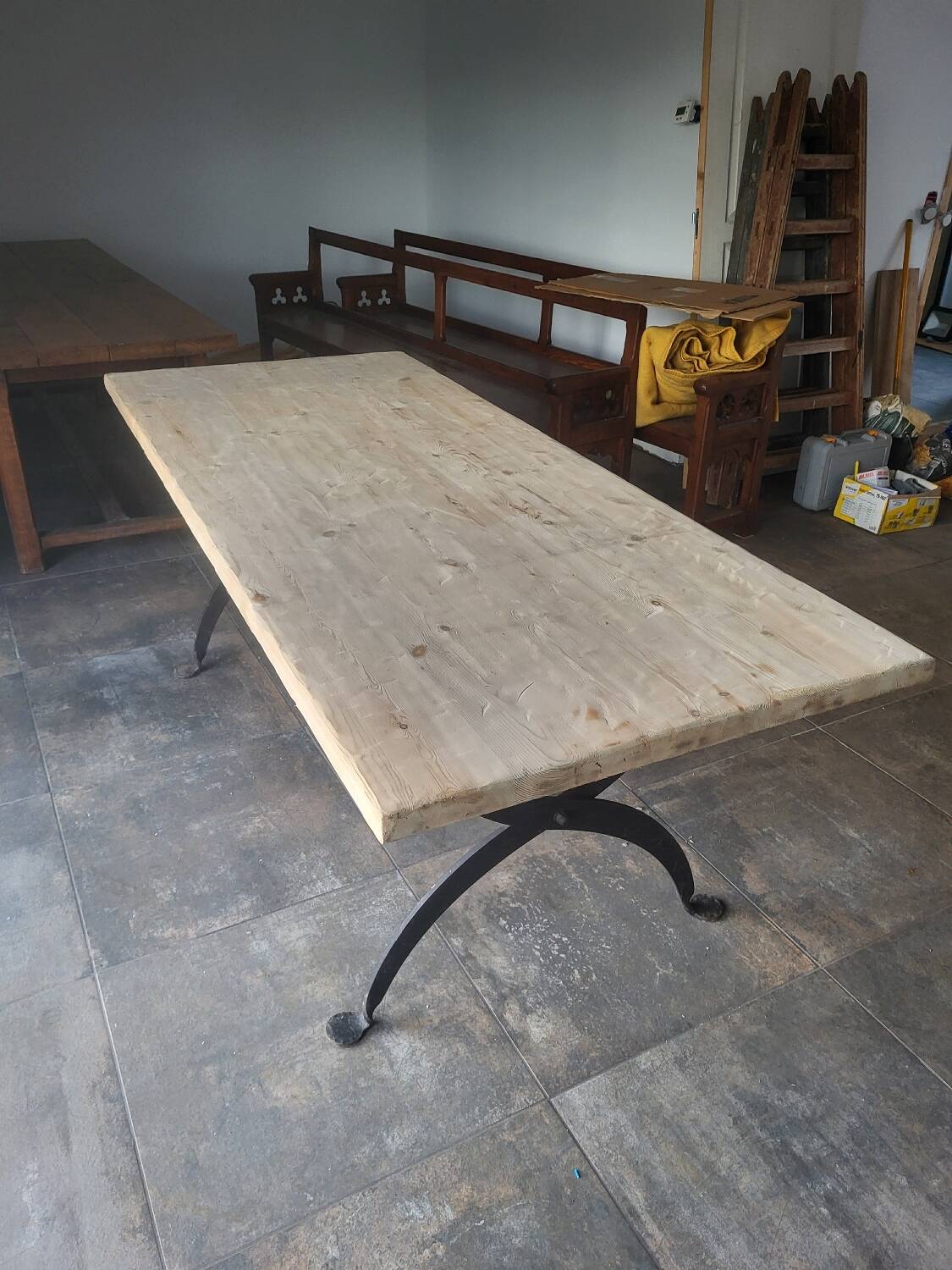 Dining room table
