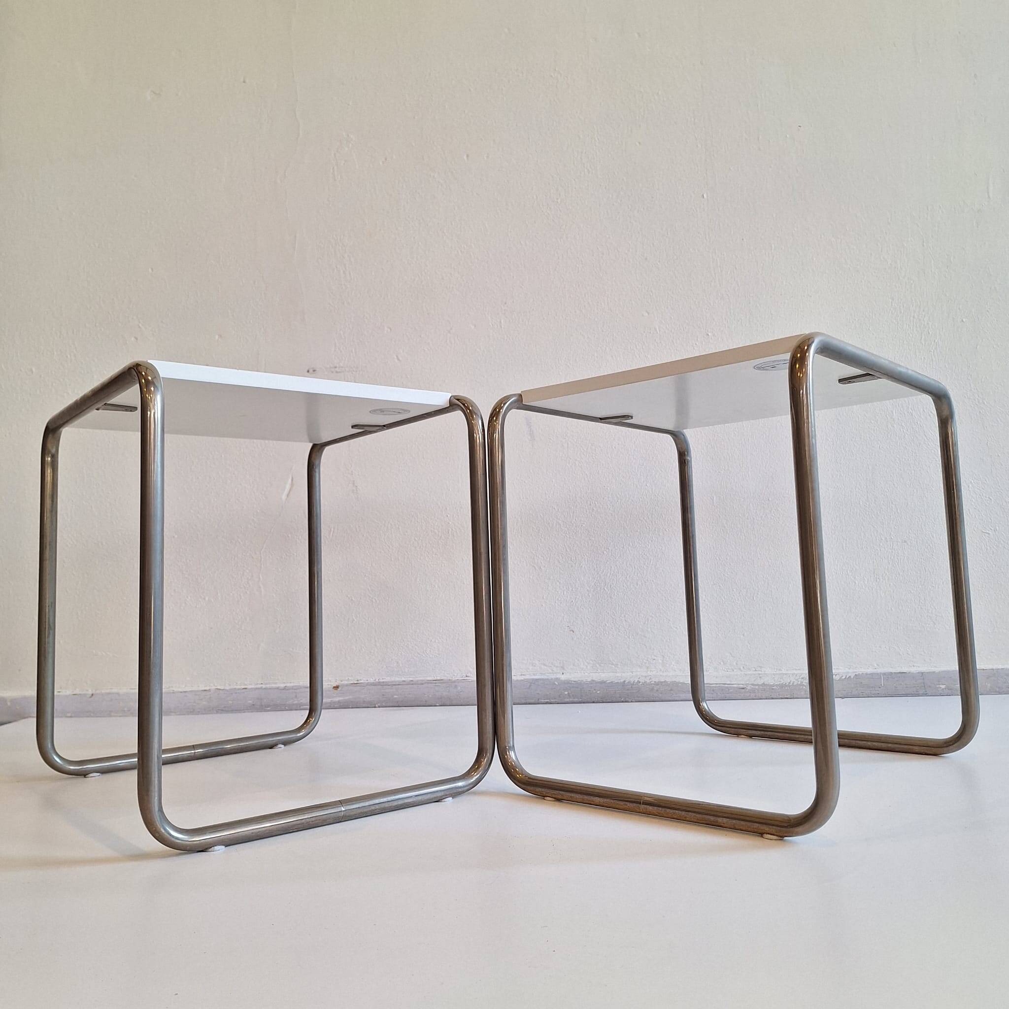 Ensemble de 2 tables d'appoint B9 Marcel Breuer pour Tecta
