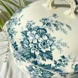 Vintage tureen Terre de fer bleu Saint Amand & Hammage model “Marie-Louise”